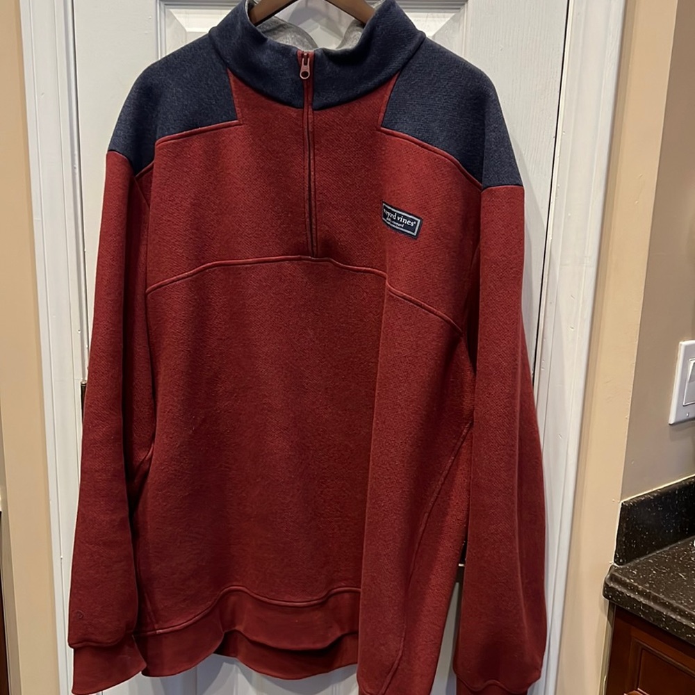 Vineyard Vines heavy weight, 1/4 zip pullover